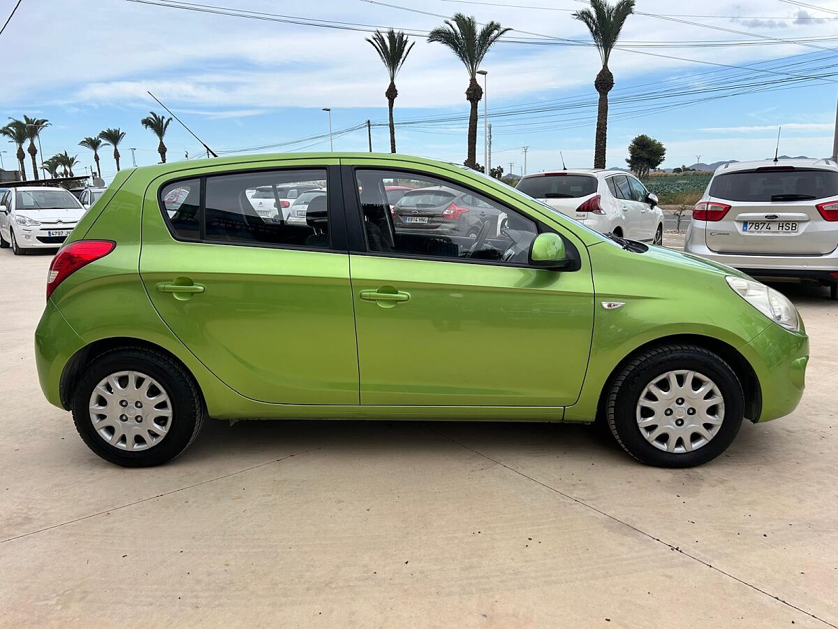 HYUNDAI I20 CLASSIC 1.2 SPANISH LHD IN SPAIN ONLY 91000 MILES SUPERB 2011